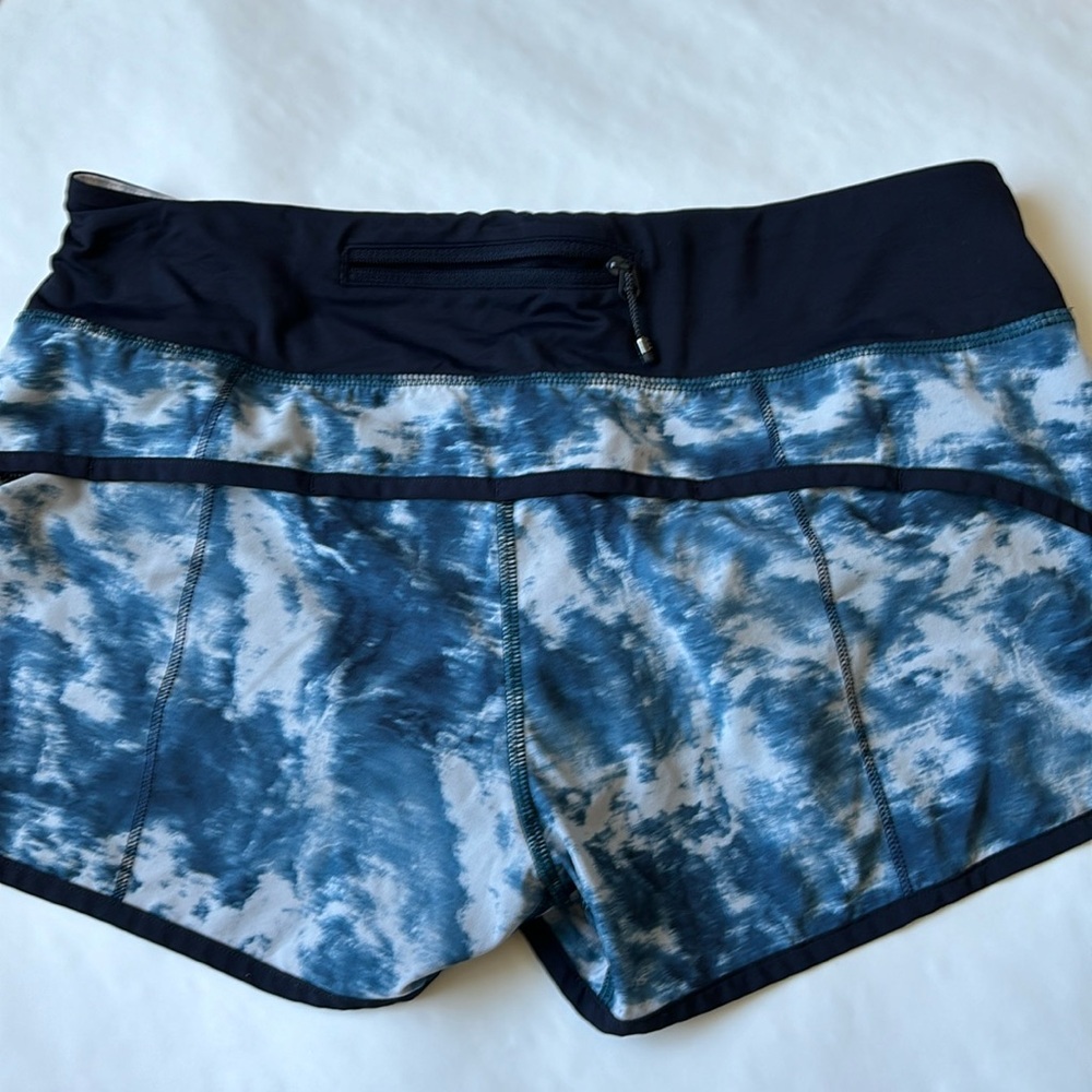 Lululemon Speed Up  Short 2.5  inch